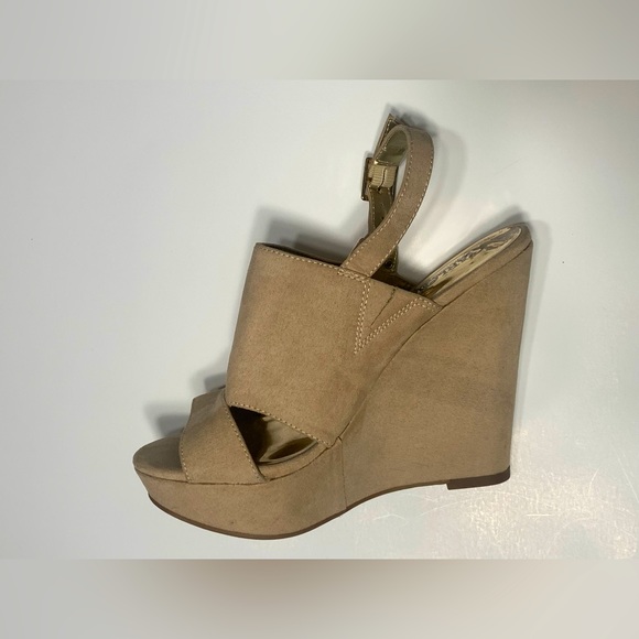 Carlos by Carlos Santana Becca Wedge Sandal - Picture 4 of 12